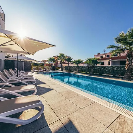 2 Bedroom Beautiful In Okrug Gornji * Trogir